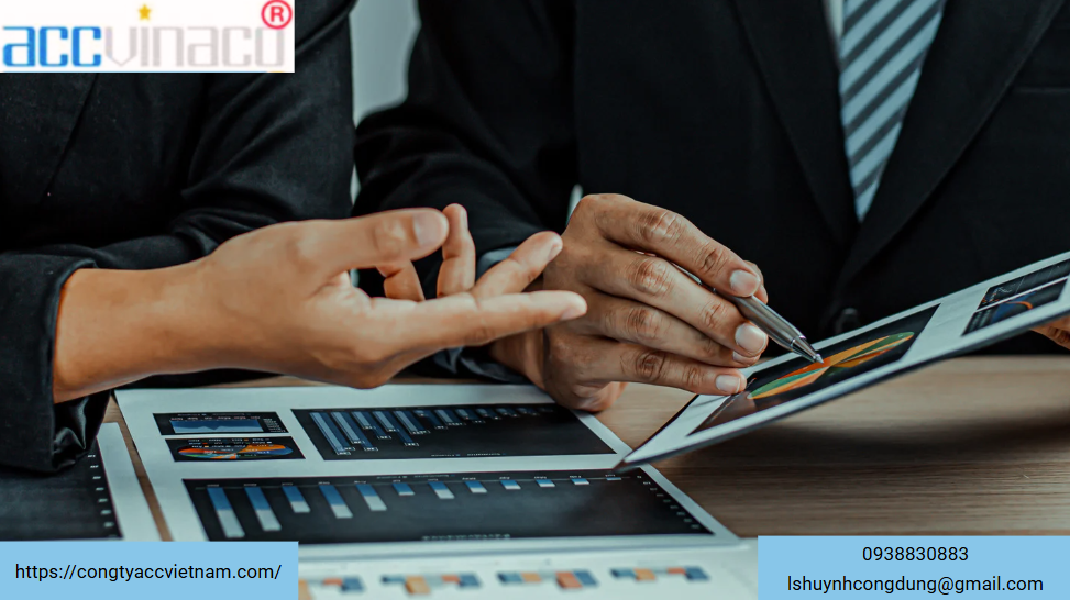 Công ty tnhh hay cổ phần tốt hơn